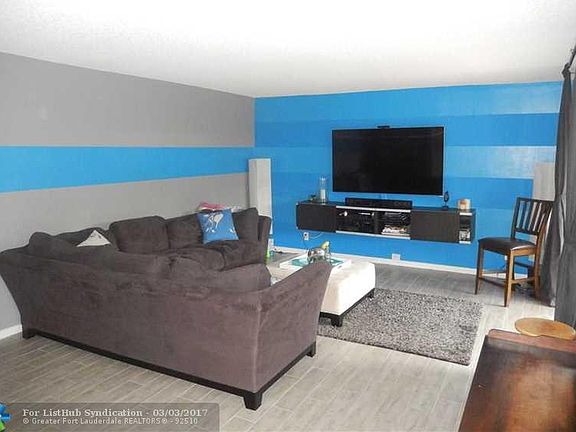 3rd image of 2071 Orange Grove Dr #A-16