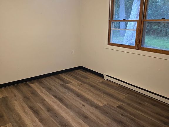 4th image of 704 S Cayuga St #2