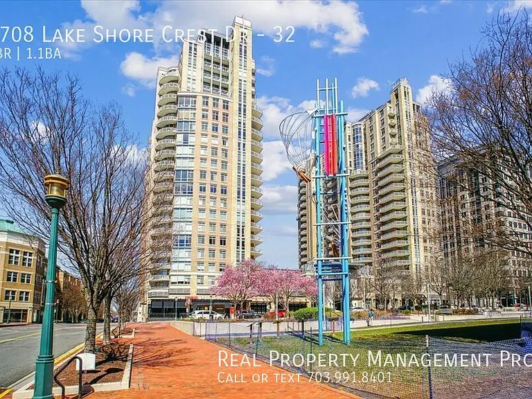 1708 Lake Shore Crest Dr #32 — Photo 44