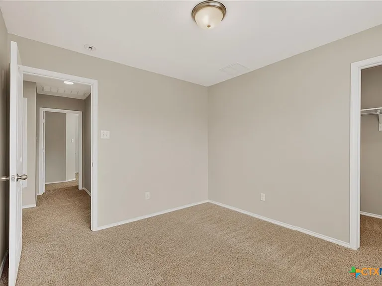 429 Sheepshank Dr — Photo 27