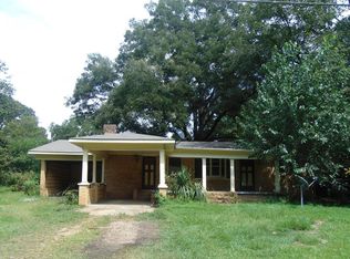 1046 Morgantown Rd, McComb, MS 39648