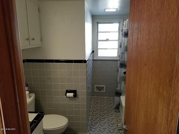 5th image of 4133 Wilson Ave SW