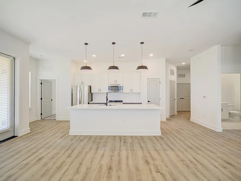 Vintage Lake Powell Apartments — Photo 24