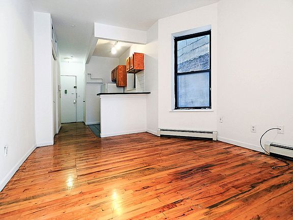 2nd image of 122 Allen St APT 7