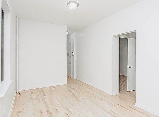 3rd image of 2168 35th St APT 2A