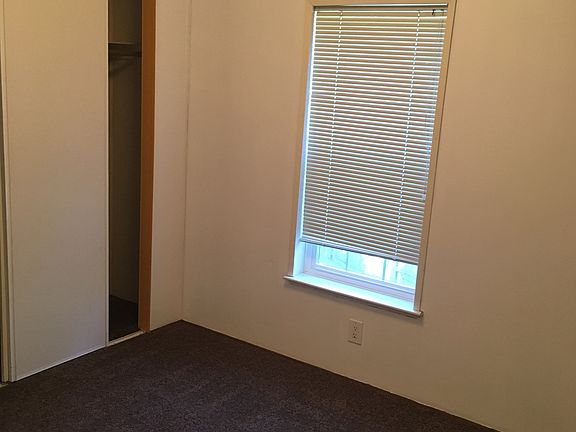 5th image of 10534 Ryan Ln SE