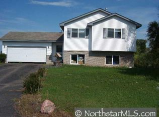 925 Iris Ct, Cambridge, MN 55008
