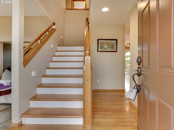 2nd image of 19583 Saddlehorn Ct