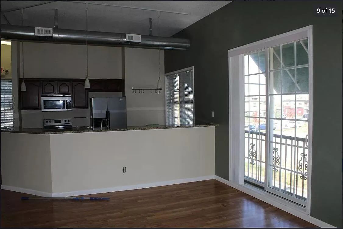 2 bed, 1150 sqft, $1,995 — Photo 2