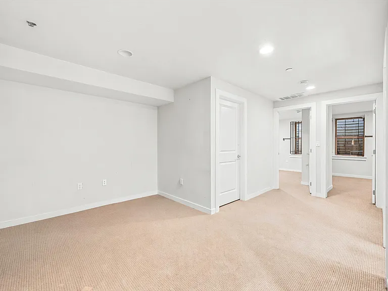 4030 Irving Street — Photo 3