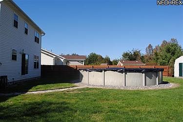 5th image of 208 Chapel Hill Dr N