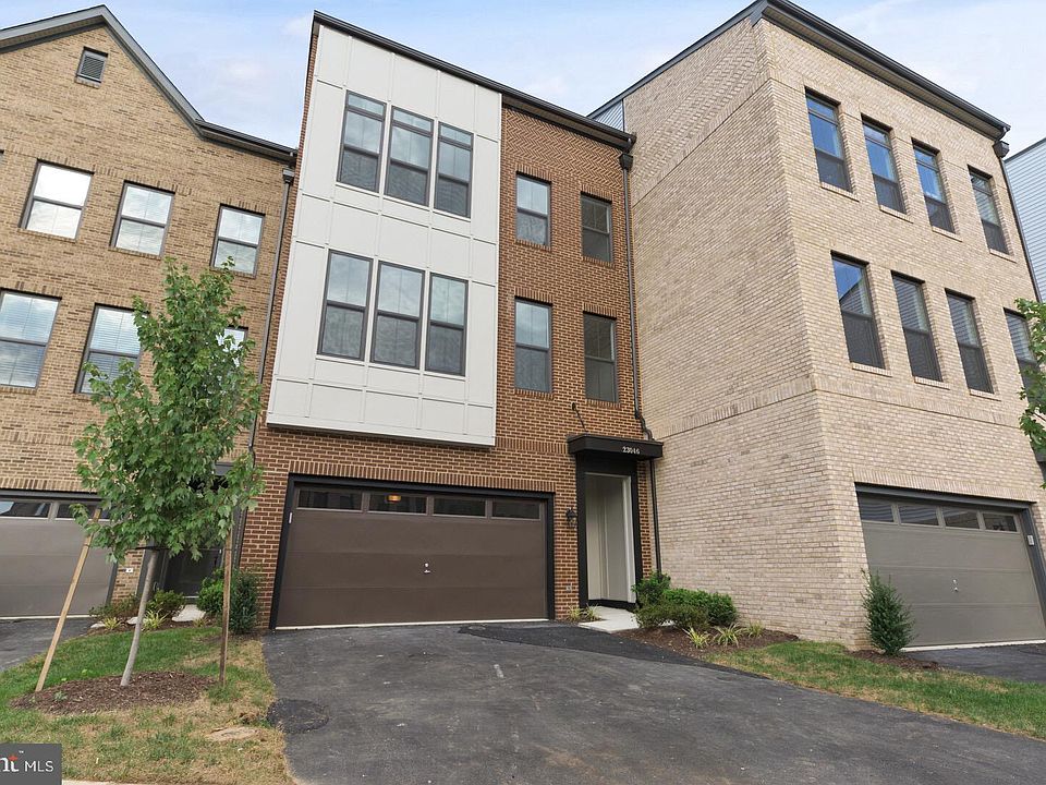 1st image of 23046 Sullivans Cove Sq