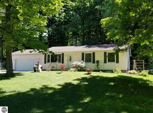 1768 Cardinal Ln, Traverse City, MI 49696