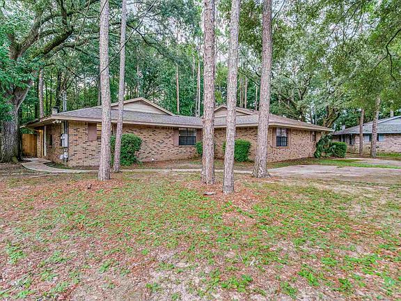 3rd image of 1376 & B Pinnacle Dr #A
