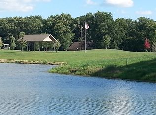 10 E Clara Ave, Rochelle, IL 61068