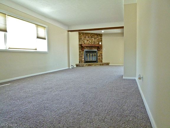 3rd image of 29425 Green Dr