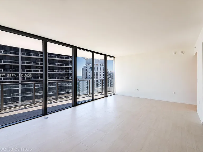 1000 Brickell Plz #4509 — Photo 43