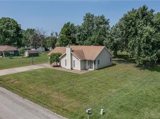 16332 S 1383rd Rd, Nevada, MO 64772