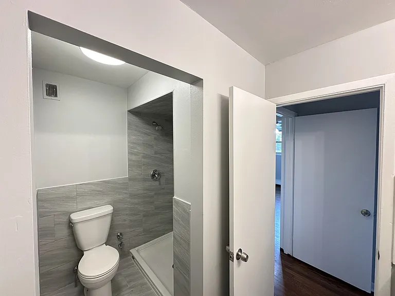8644 Skokie Blvd #504 — Photo 18