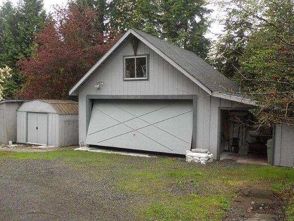 2nd image of 15509 NE 160th St