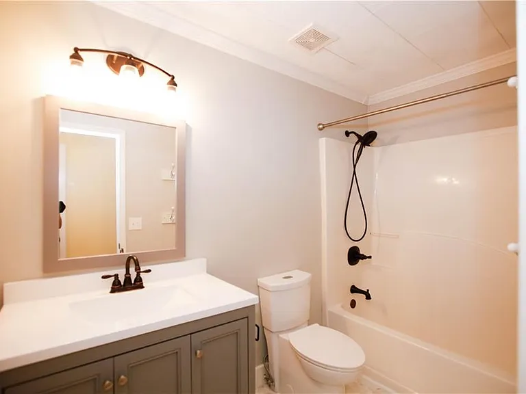 1005 Landover Xing — Photo 43