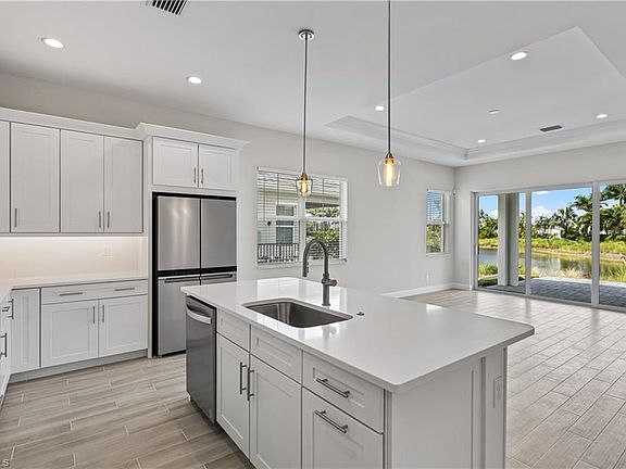 5th image of 8817 Saint Lucia Dr