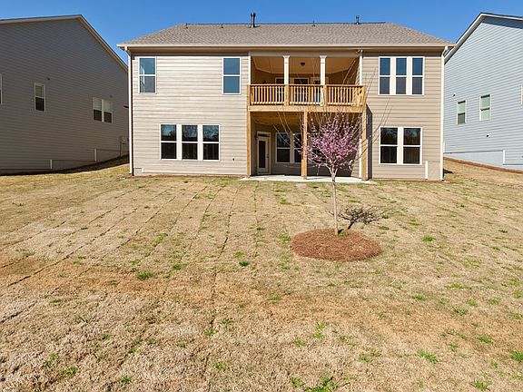2nd image of 238 Spruce Pine Cir