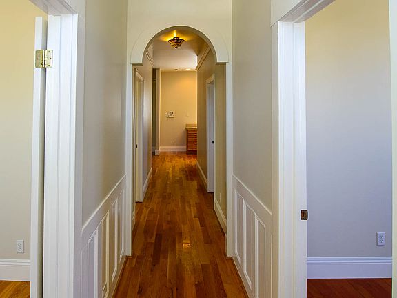 2nd image of 1017 Marin St