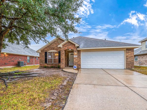 9035 Melody Park Ln