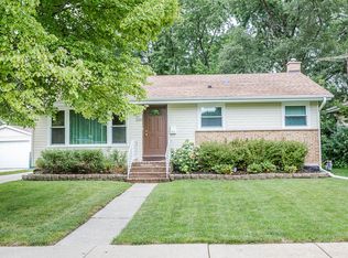 229 Emmerson Ave, Itasca, IL 60143