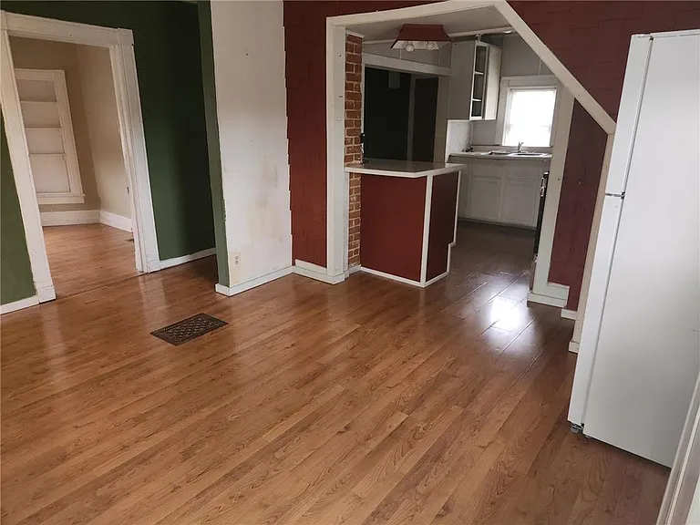 603 23rd Ave SW — Photo 1