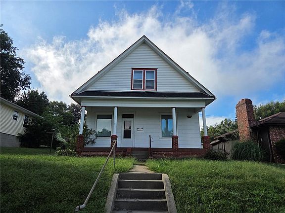 2nd image of 3510 Seneca St