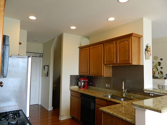 5th image of 436 Vaughn Cir #436