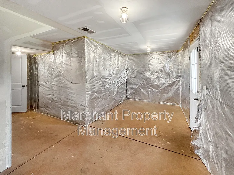 219 Maple Forge Trl — Photo 17
