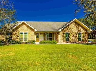 250 Sycamore St, Raceland, LA 70394