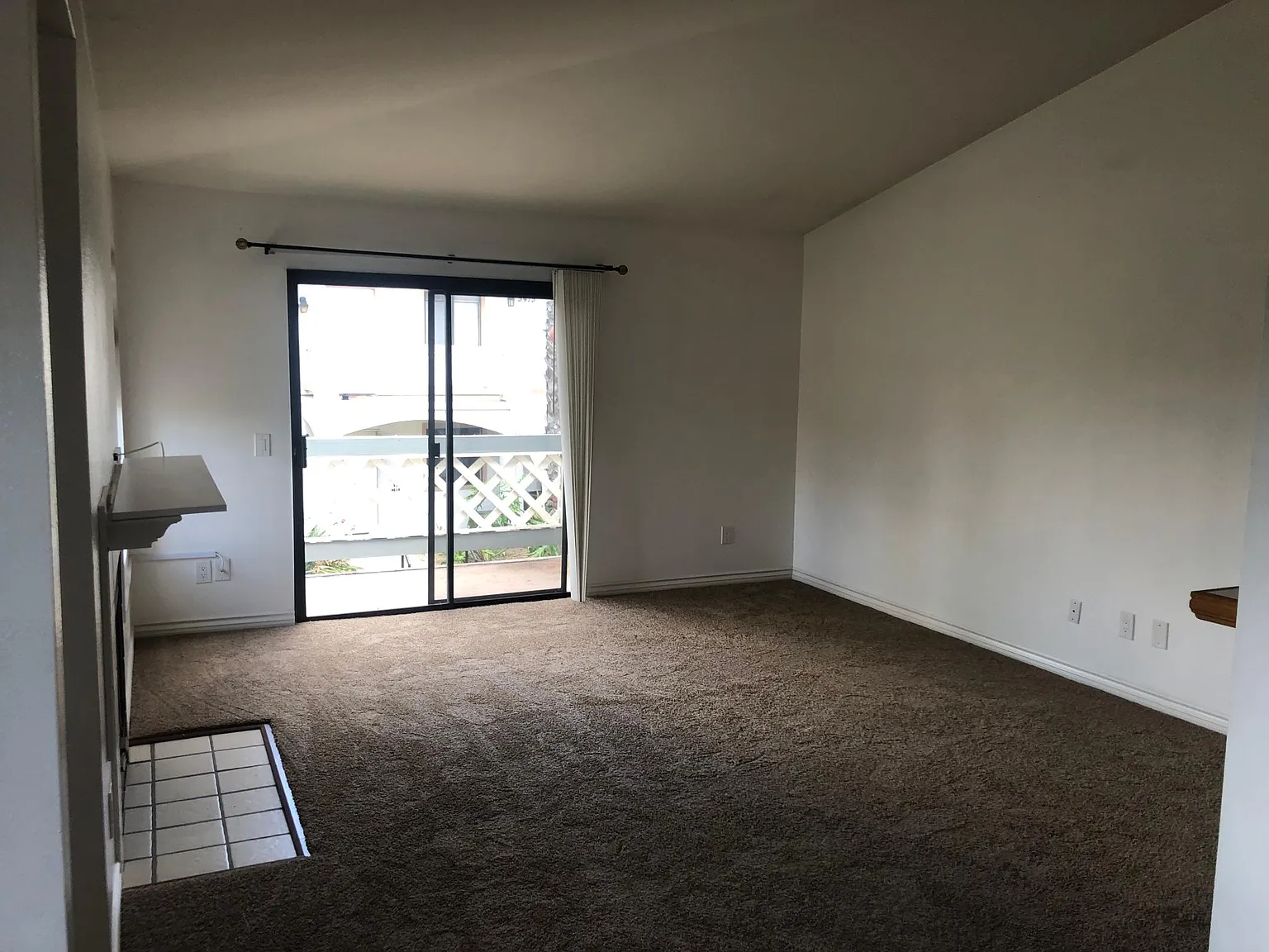 2 bed, 927 sqft, $2,800 — Photo 3