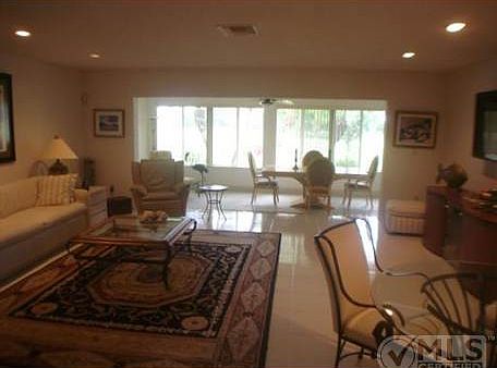 5th image of 29 Westgate Ln #29C