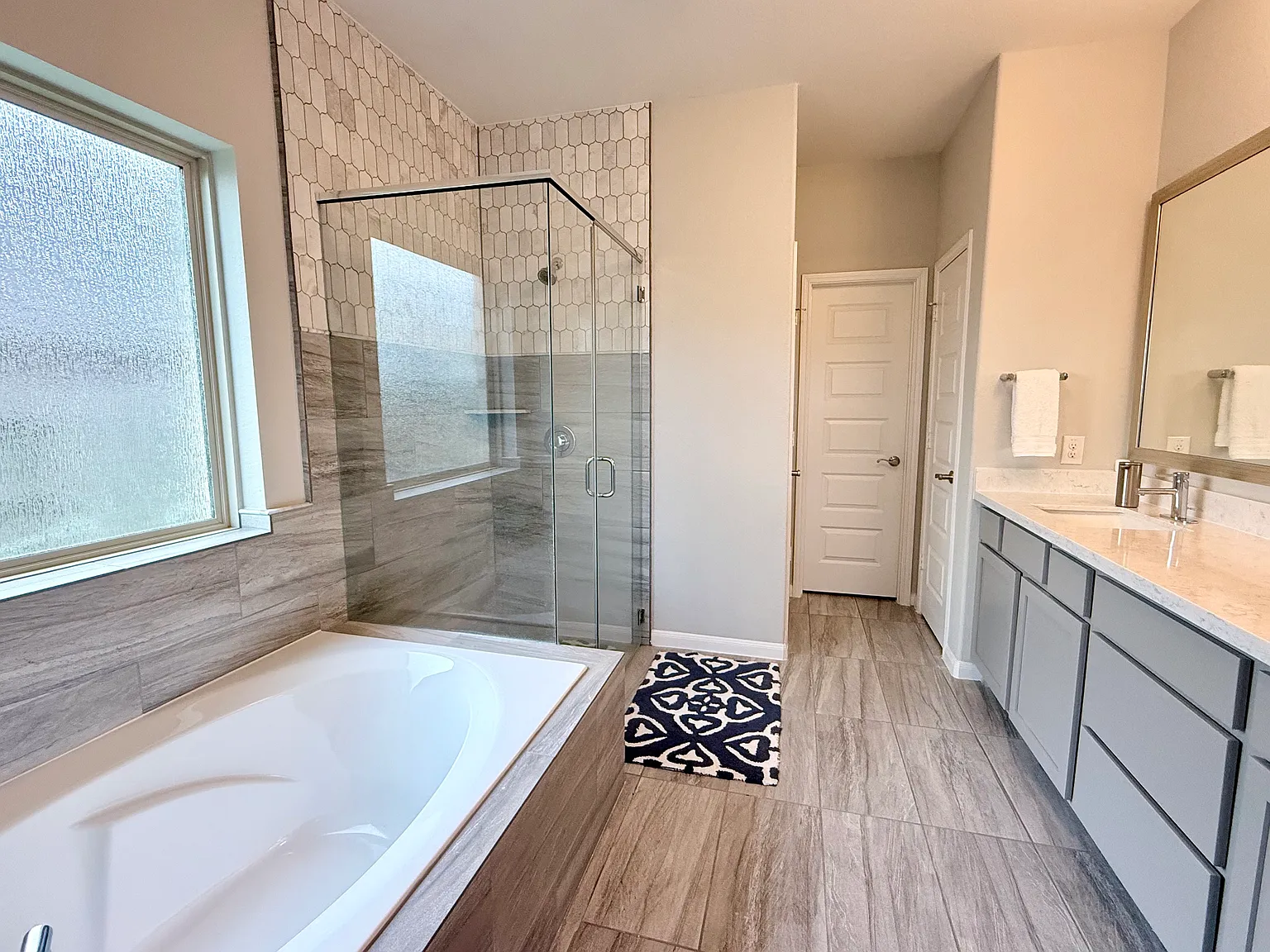 2906 Close Reach Rd — Photo 4