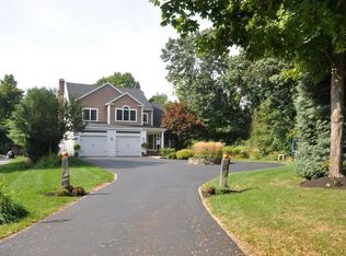 3 Milbery Ln, Acton, MA 01720