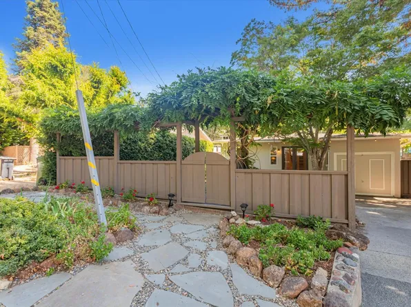 8056 Azalea Dr, Felton, CA 95018