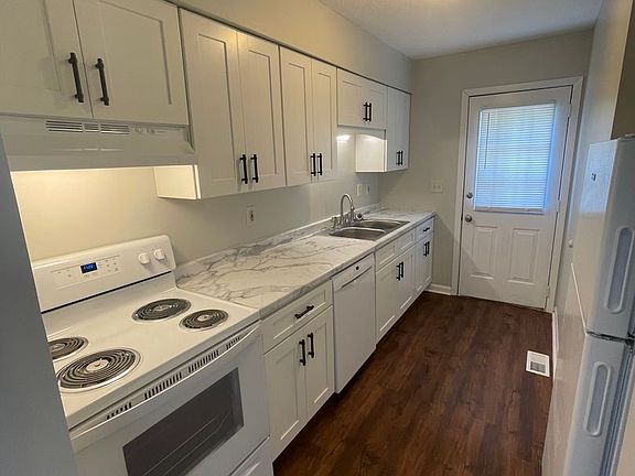 5th image of 2686 Avery Cir