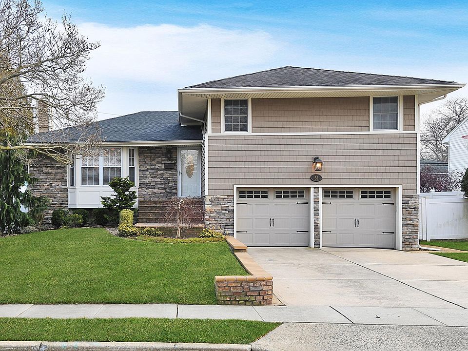 1st image of 38 Bounty Ln