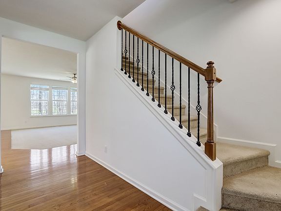 2nd image of 12881 Thames Dr