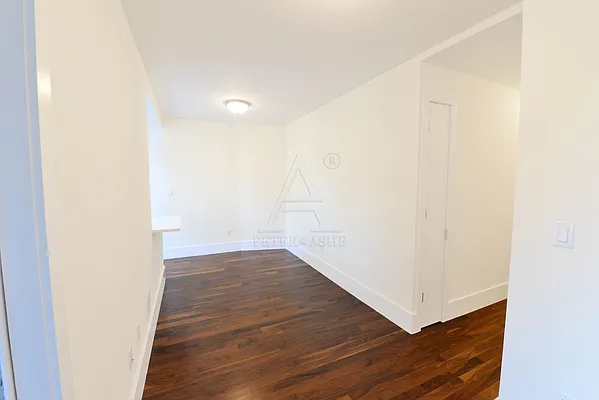 Rented by Peter Ashe | media 20