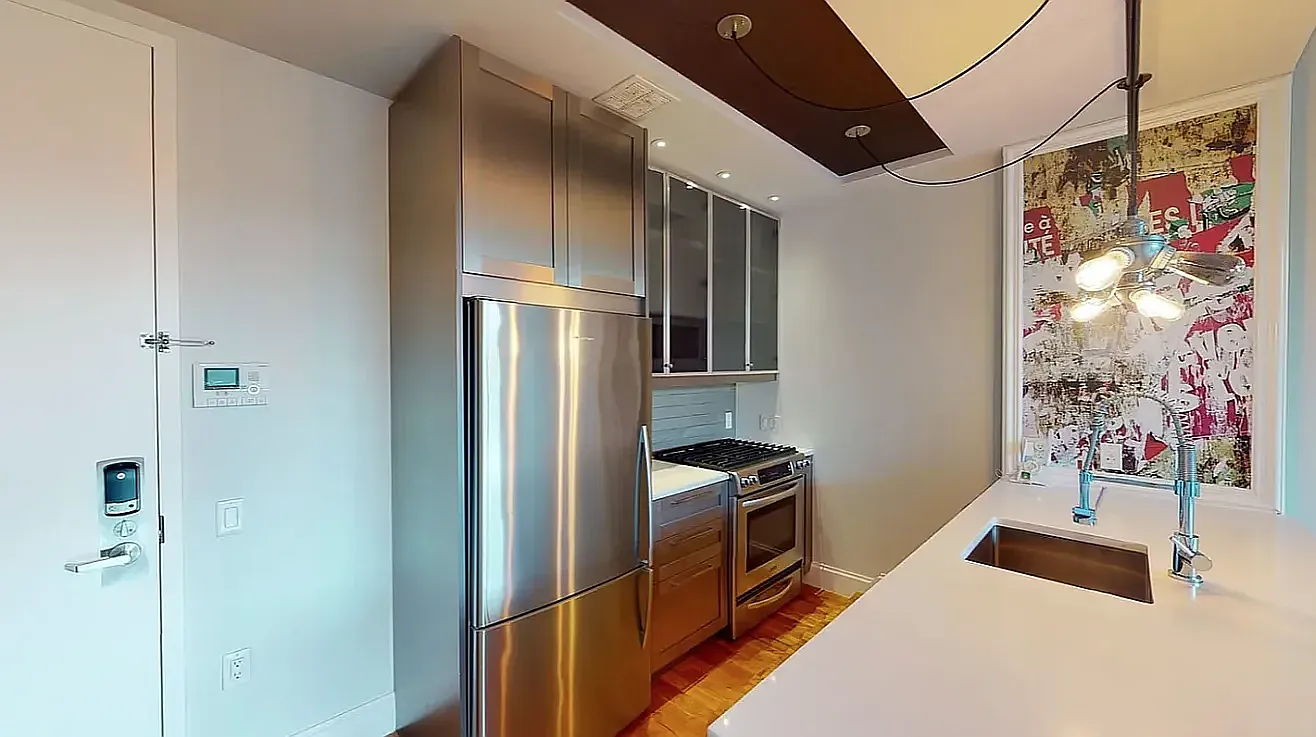 395 Leonard Street — Photo 1