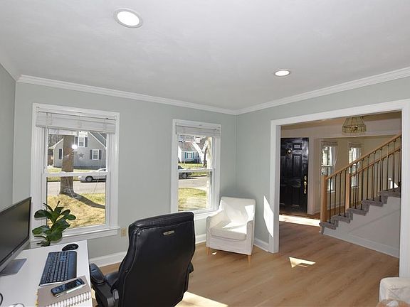 5th image of 636 Marston Dr