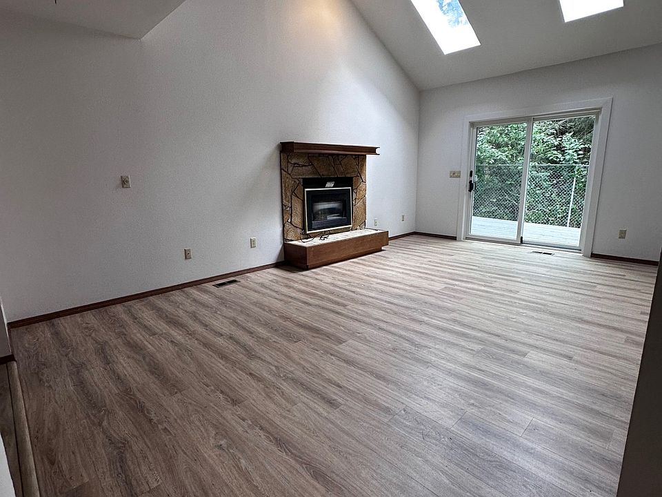 2nd image of 8507 Mentra Cir