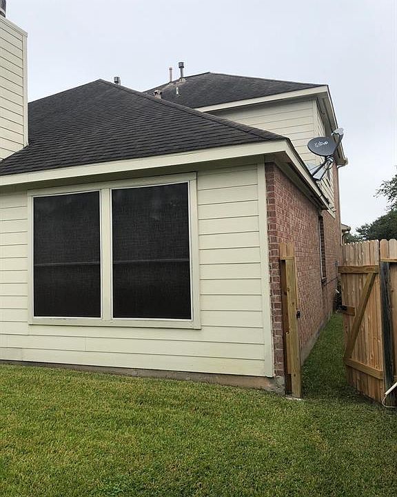 1st image of 1214 Oxford Mills Ln