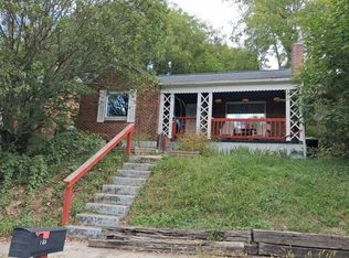 135 S Washington Ave, Pulaski, VA 24301