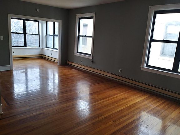 3rd image of 6904 7th Ave Floor 2
